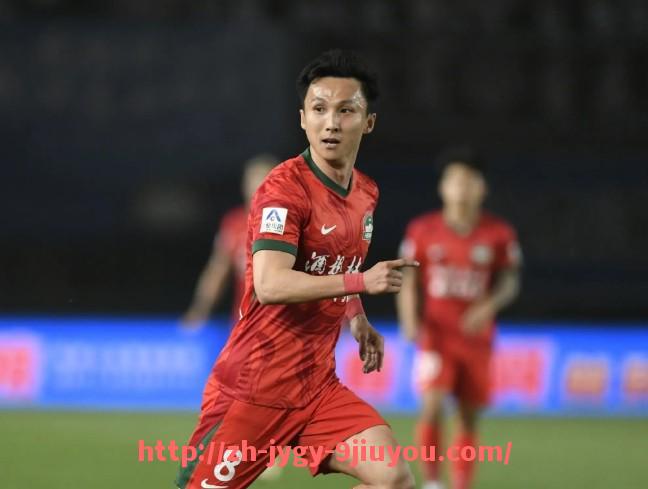 jiuyou九游娱乐-世俱杯中后场球员解围成功率排行榜及防线稳固性探讨